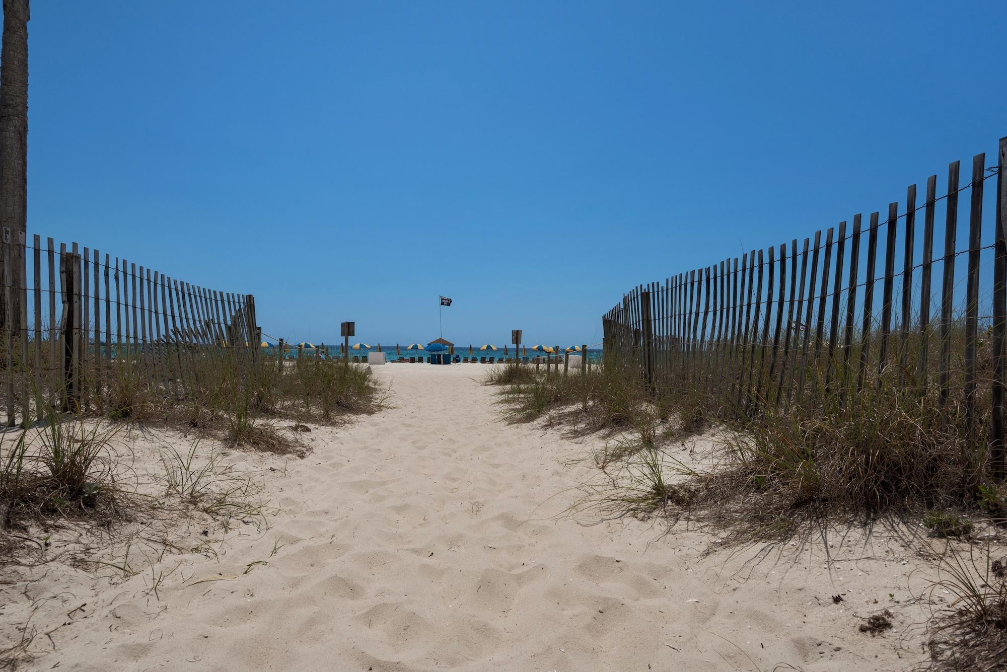 Beach Tower Beachfront Hotel, A By The Sea Resort Panama City Beach Exterior foto